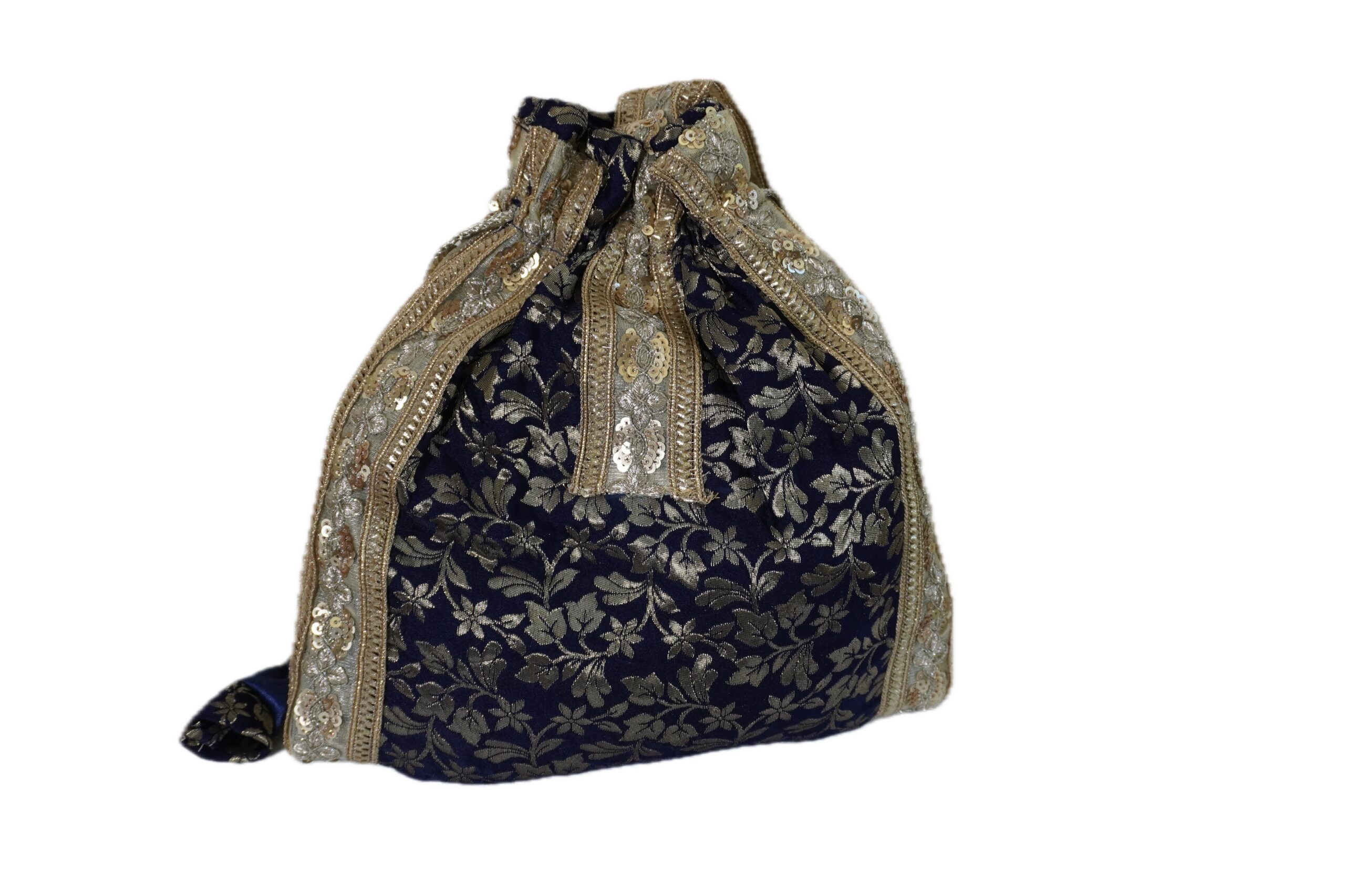 HemAth potlis tea and accessories